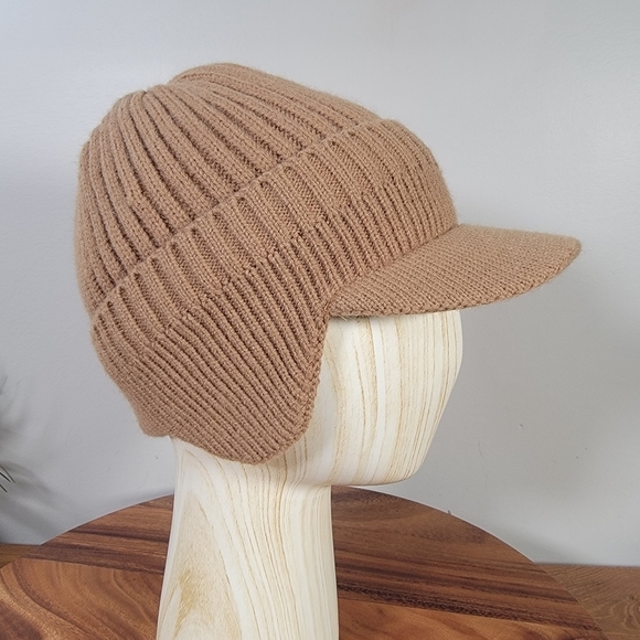 Tan Knit Cap with Ear Flaps Faux Fur Lined Winter Mens Cap MASH Style - Picture 3 of 12
